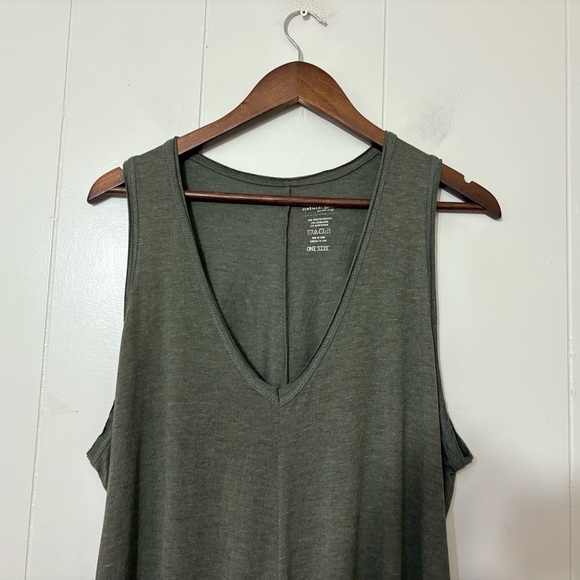 Natural Life Olive Green V-Neck Wide Leg Jumpsuit One Size - Picture 4 of 9